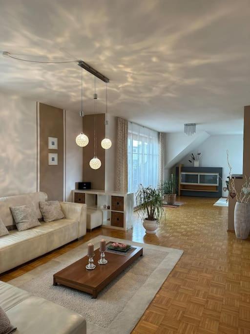 Freundliche Wohnung Naehe Weinstrasse Fuer 5 Personen Wagna Exterior photo